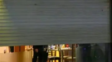 استمرار خدمات “التوصيل” على مدار الساعة: الأبعاد الاقتصادية لقرار إغلاق المحلات الجديد